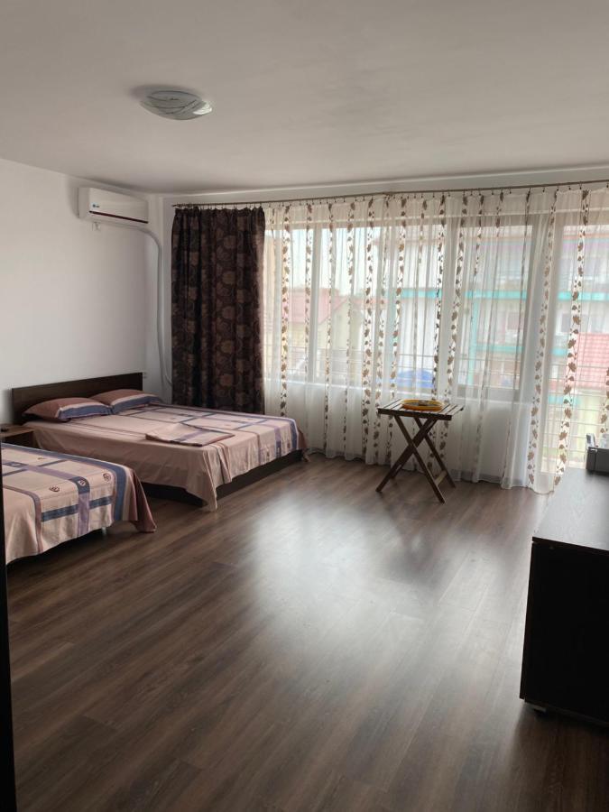 Отель Vila Isabela Костинешти Экстерьер фото